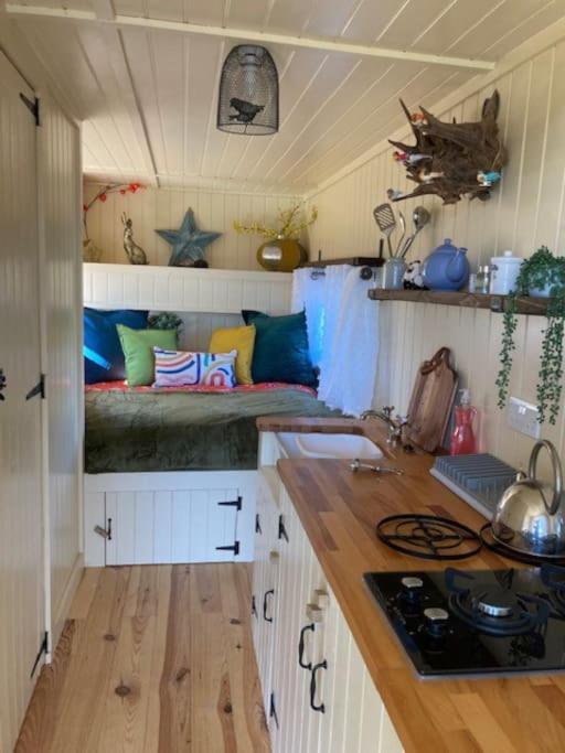 Neddys Rest Luxury Horsebox Stay Battle Dış mekan fotoğraf